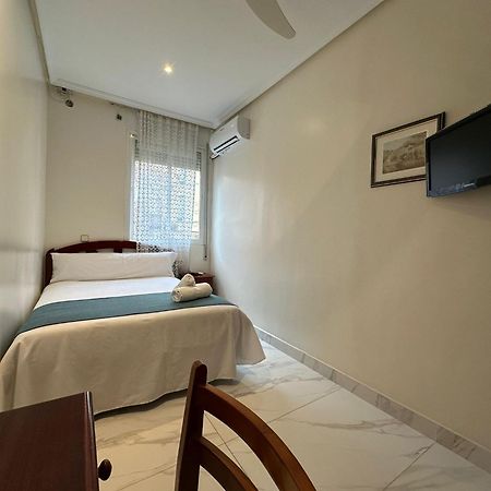 Hostal Villamanez Madrid Eksteriør bilde