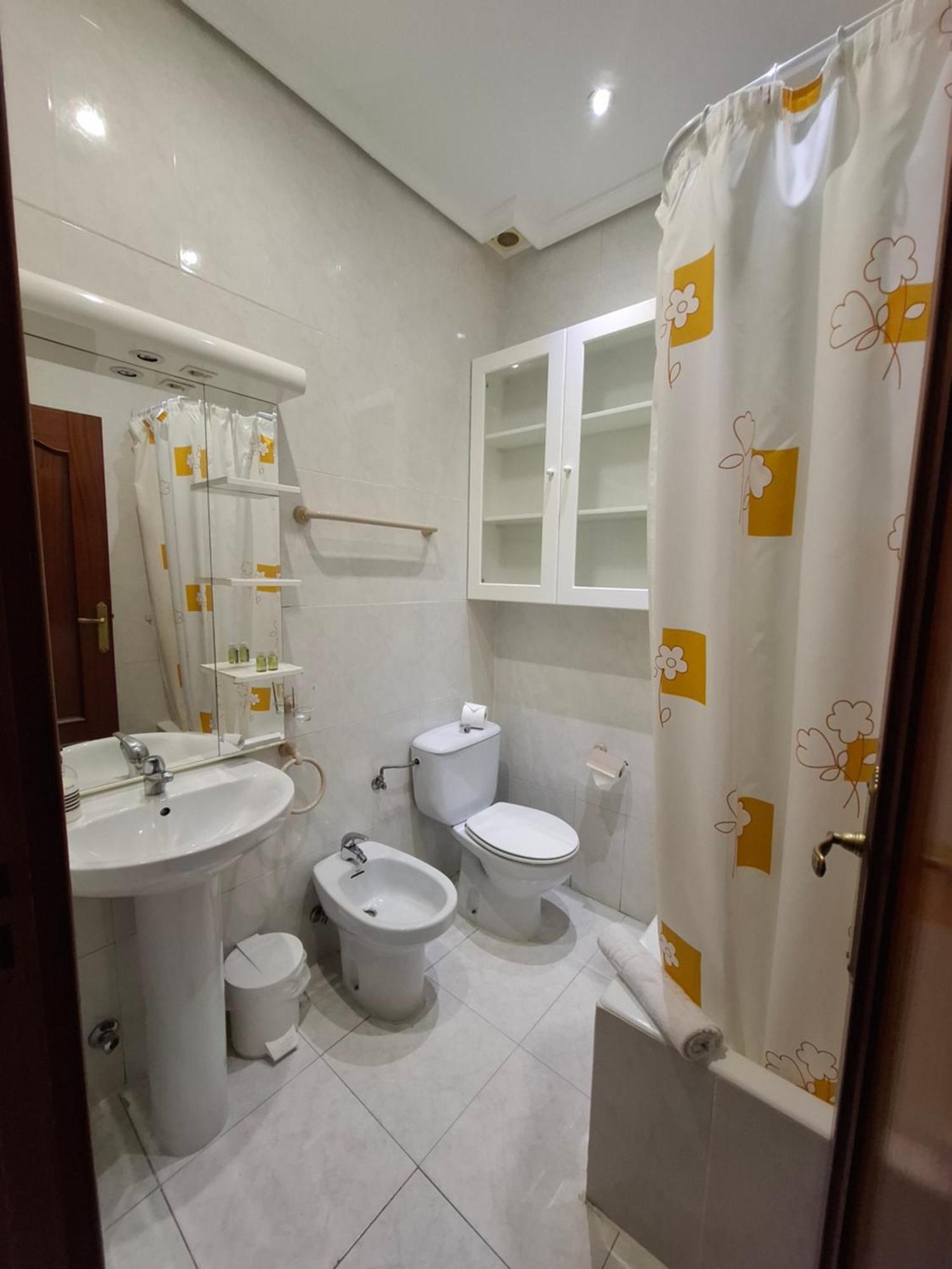 Hostal Villamanez Madrid Eksteriør bilde