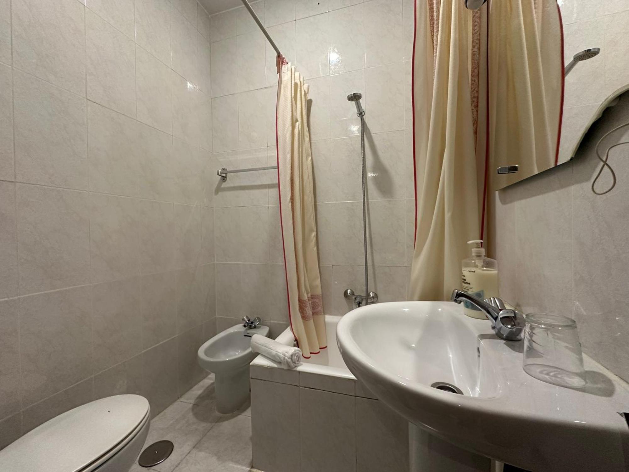 Hostal Villamanez Madrid Eksteriør bilde